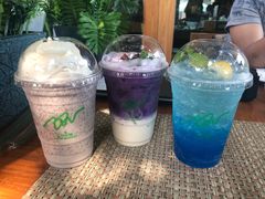 -Chom Cafe and Restaurant