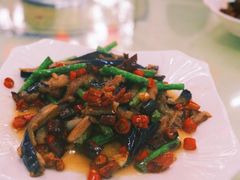 -湘里湘亲饭店(闸坡店)