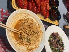 -肥肥虾庄·金牌油焖大虾(杨园滨江时代walk店)