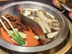 -沸炉重庆老火锅(军事博物馆店)