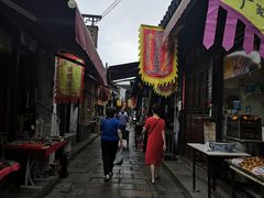 -小草屋轰趴馆别墅派对新场团建家庭聚会