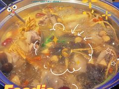 -千岛蚝高压锅生蚝·人参火锅(白云万达店)