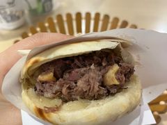 -闫家驴肉老店(华电一校店)