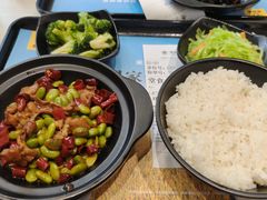 -老娘舅餐厅(黄龙体育中心店)