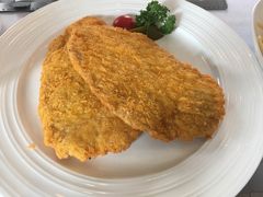 酥炸猪排-小白桦西餐厅