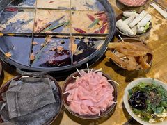 -正南齊北重庆老火锅(光华村直营店)