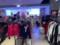 -唯品会(北京国瑞城店)