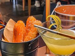 西班牙油条配巧克力酱-AZUL by FUEL蓝色·法式酒馆(琶醍店)