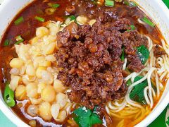 特色豌豆杂酱面-老地方猫儿面(磁器口店)