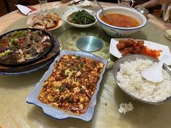 -洪霞餐馆