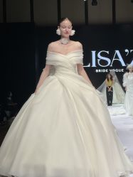 -Renee芮亦婚纱(原丽莎)