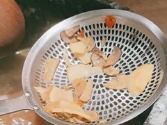 -蘑界·野生菌火锅(深业上城店)