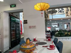 -毛辣果·贵州红酸汤牛肉火锅(西单店)