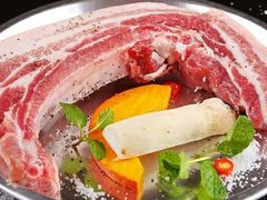 一根排骨肉-炉子旁烤肉(庄河店)