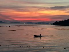-亮河湾山庄