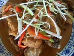 农家红烧鱼-寒岩夕照农家乐