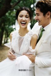 欧美时尚-巴黎婚纱摄影工作室