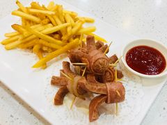 薯条配肠仔卷-旺角宝港式茶餐厅(寮步店)