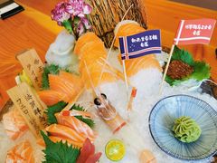 极品三文鱼刺身盛合-文三酒肆自助放题(新街口友谊广场店)