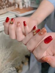-花系美·美甲美睫精品店