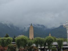 -三塔倒影公园