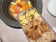 -芸山季·云南野生菌火锅(宝能环球汇店)