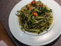 -山河屯铁锅炖(哈西站店)