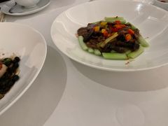 葱爆M12和牛-宝丽轩中餐厅BAOLIXUAN