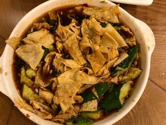 -三鞭一花·独一处·元英砂锅(海光寺店)