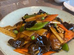灵山什锦-品渔味湖鲜馆(拈花湾店)