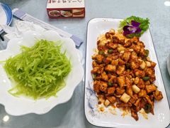 -六和聚传统烤鸭.天津菜(和平店)