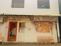 -百味手拨龙虾馆(愚园路店)