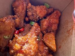 炸鸡翅一半一半-富乐满韩国正宗炸鸡韩国料理(虹泉路店)