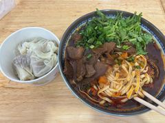 -牛师傅牛肉面(尚隆路店)