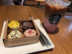 -星巴克(广州百信广场东区店)