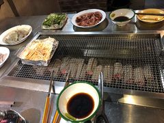-马路牙子地桌烤肉(工体店)