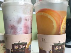 霸气芝士草莓-奈雪的茶(市百一店)