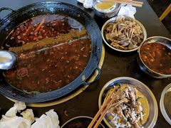 -鸿顺老铁锅美蛙鱼府(解放碑店)