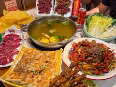 -乡土黄·鲜牛肉火锅·小龙虾(兴业街店)