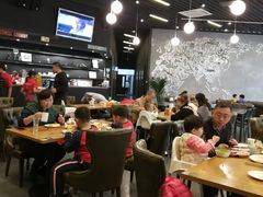大堂-汽车博物馆主题餐厅