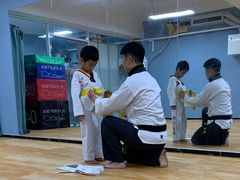 -嗨动跆拳道体能馆(菜百店)