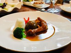鲍汁扣鹅掌-西双版纳洲际度假酒店-曼霖轩中餐厅
