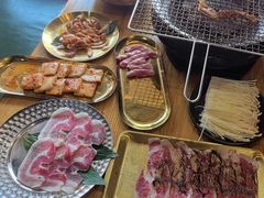 -合易泓烤肉·海肠捞饭(火车站店)