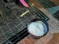 这是什么鬼。擦桌子的-黑竹香鸡(营和巷店)