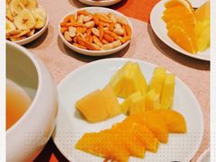 -梅间堂茶馆(绿地缤纷城店)