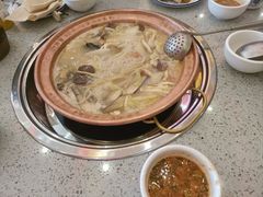 -阿婆情腊排骨火锅(金虹路店)