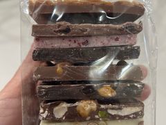 -Laderach 莱德拉(上海环贸iapm店)