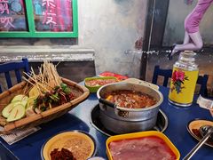 -马路边边麻辣烫联盟路店