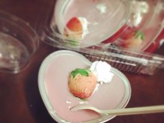 -红宝石·鲜奶小方·海派西点房(南丹店)