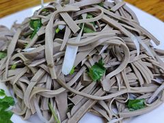 -溢心园香河肉饼总店